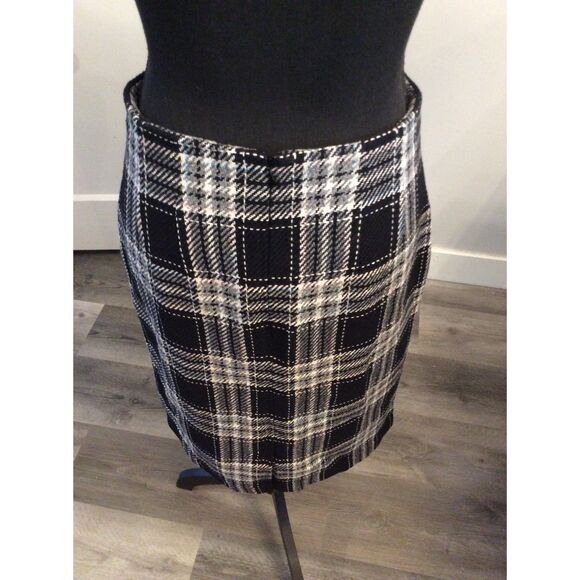 Wool Blend Plaid Skirt Lined Chadwick's Size 8 Midi Black Gray Pink - Picture 4 of 5